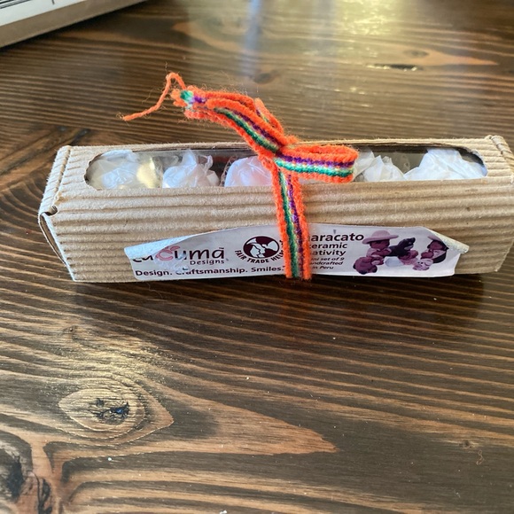 Peruvian Handmade Clay 9-Piece Mini Nativity Set 1" H Christmas Original Box - Picture 11 of 12